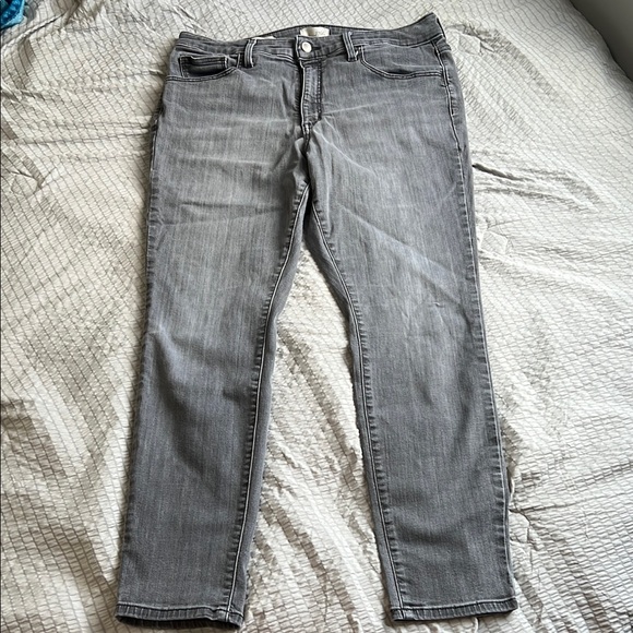 Universal Thread Women's Size 14 Gray Denim Skinny Pants - Picture 2 of 5